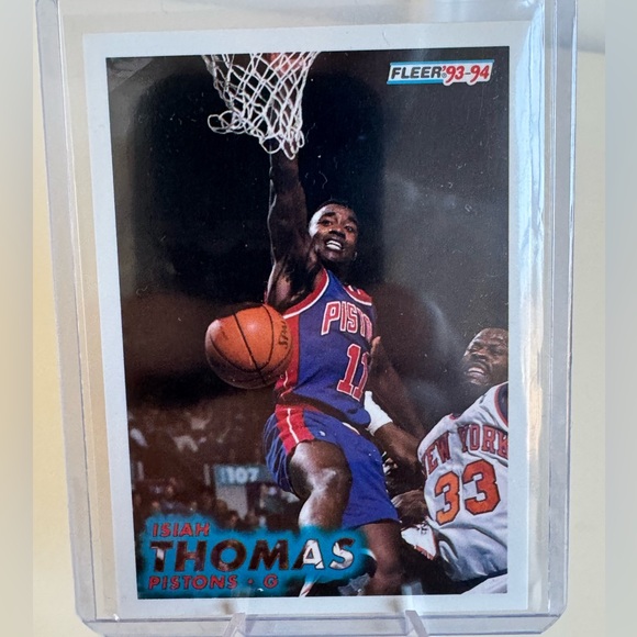 1993 Isiah Thomas Fleer Basketball Card - Picture 1 of 2